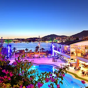 Otel Tropicana